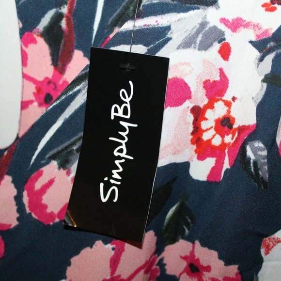 NWOT Simply Be Semi Sheer Floral T-Shirt HW8588 - Picture 5 of 7